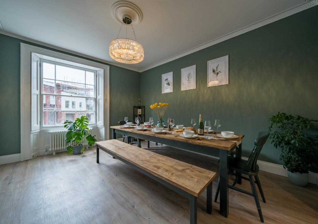 Premium Designer 4 Bedroom In Clifton - 3 Bathrooms & Cinema Bristol