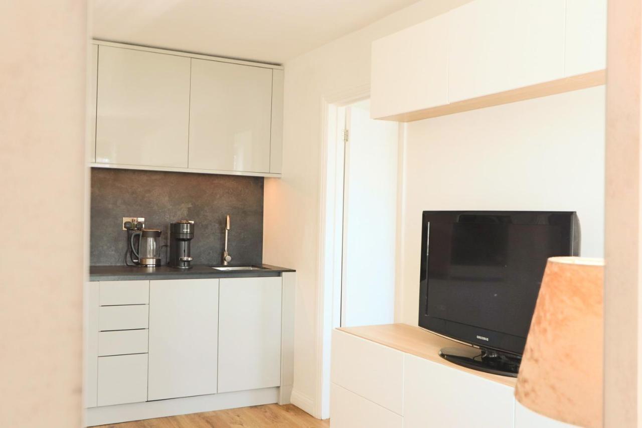 One Bedroom Flat Near Whiteladies With Parking Apartment *
