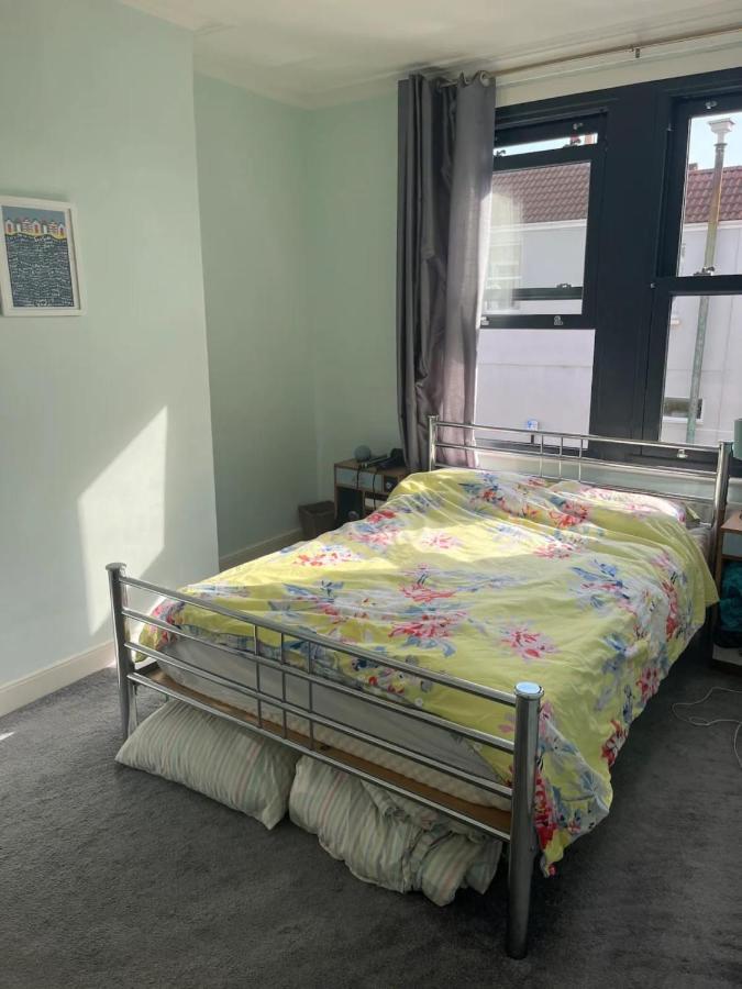 Charming 3bd House Wprivate Garden - *