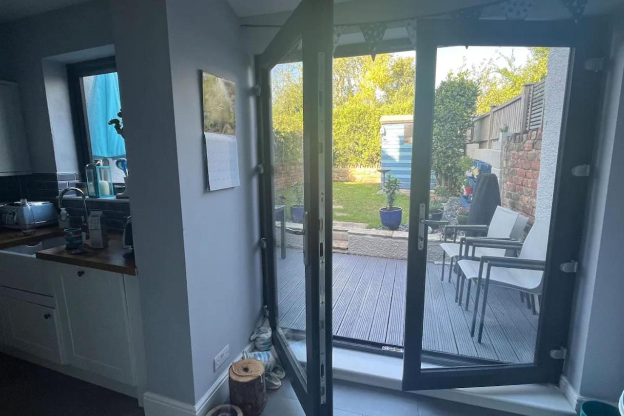 Holiday home Charming 3bd House Wprivate Garden - *