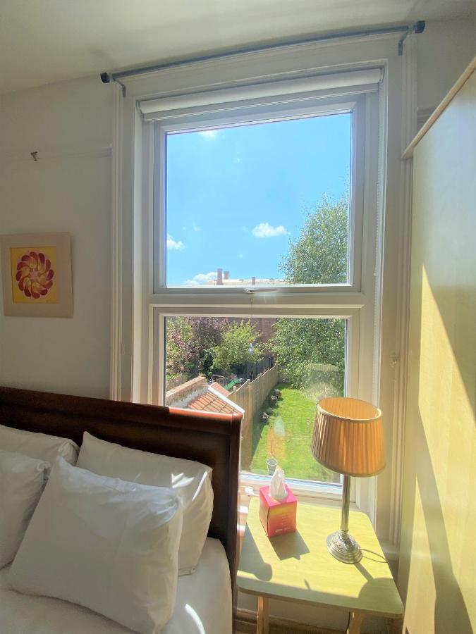Comfortable Escape Near Gloucester Road Holiday home