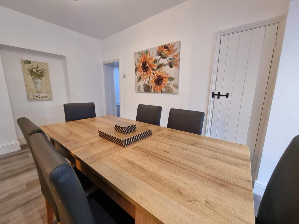 Well By Cliftonvalley Holiday home