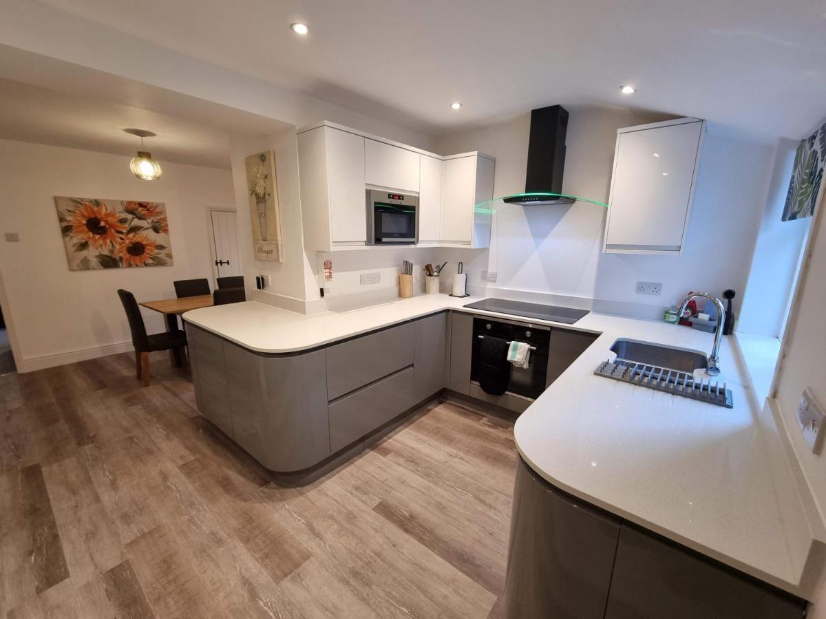 Well By Cliftonvalley Holiday home