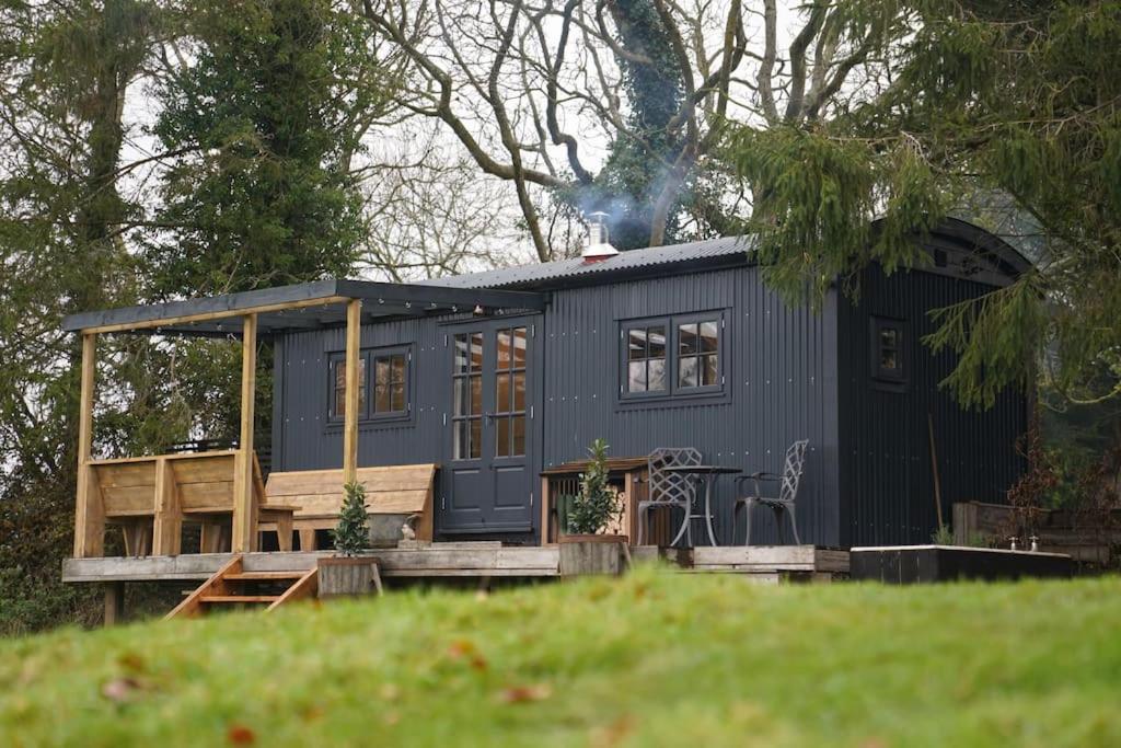 Chalet Shepherds Hut In Countryside Near Bath And Bristol