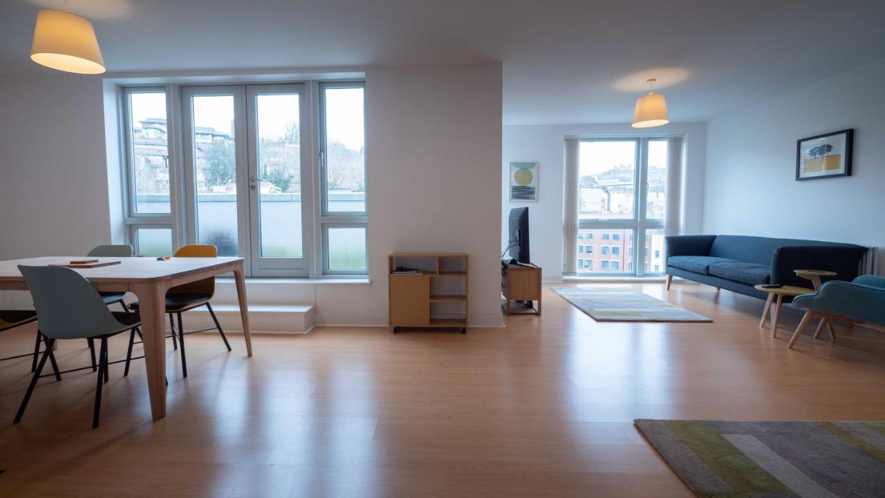Apartment Gorgeous Flat With Parking Bristol