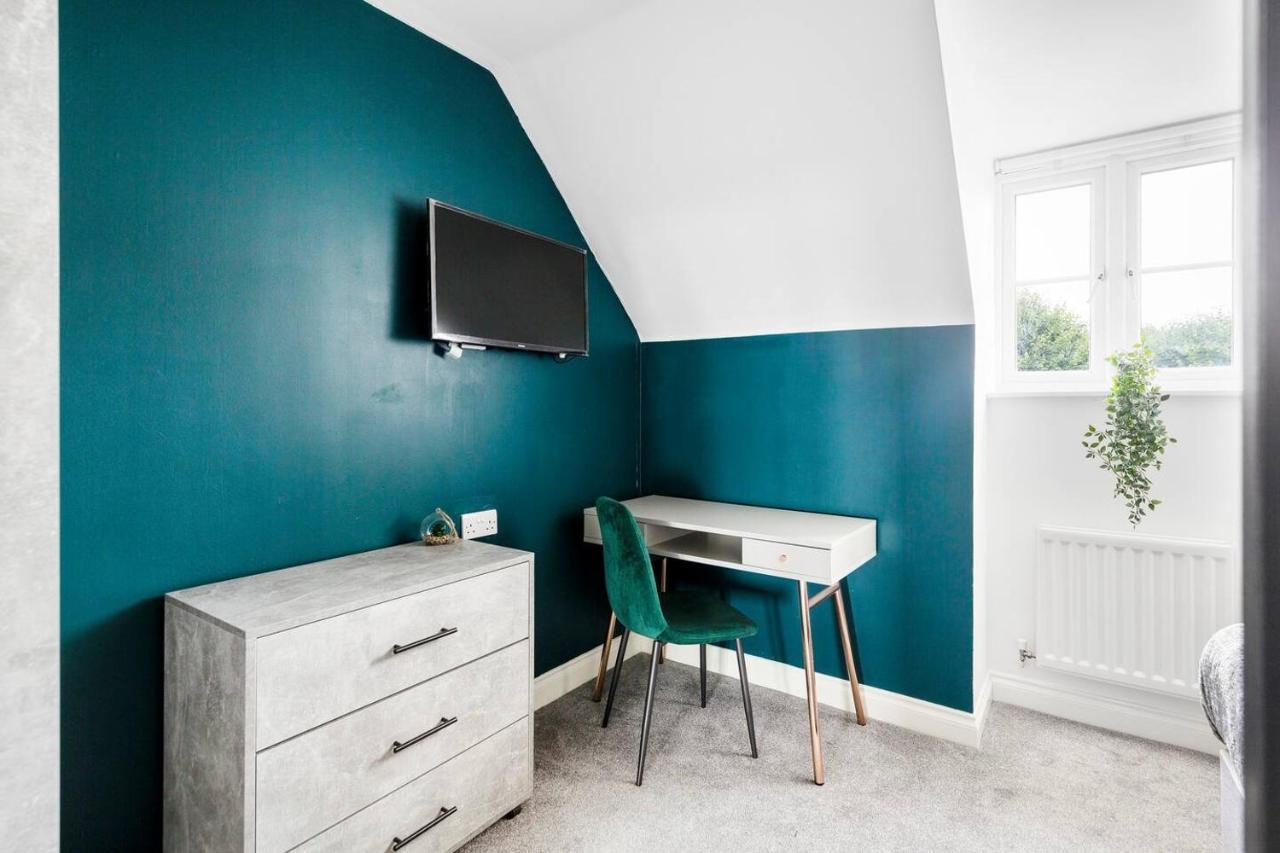 Sleek Stylish House 2 Parking - Hot Tub Apartment Bristol