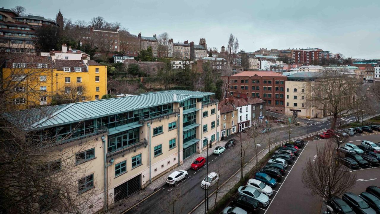 Gorgeous Flat With Parking Bristol