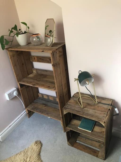 Apartment Beautiful, Well Positioned Flat In Clifton Wood