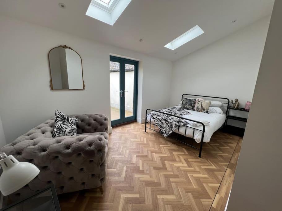 Quirky Getaway @ The Old Bakery * Bristol