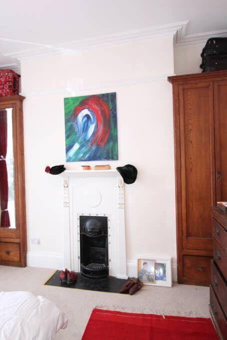 Apartment Stunning Arty In The Heart Of Clifton Bristol