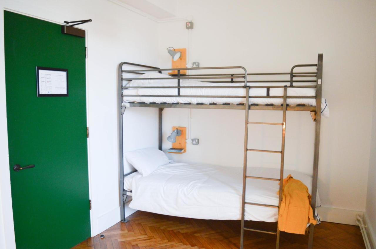 Hostel The Wing *