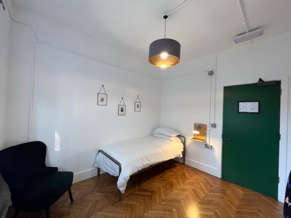 Hostel The Wing