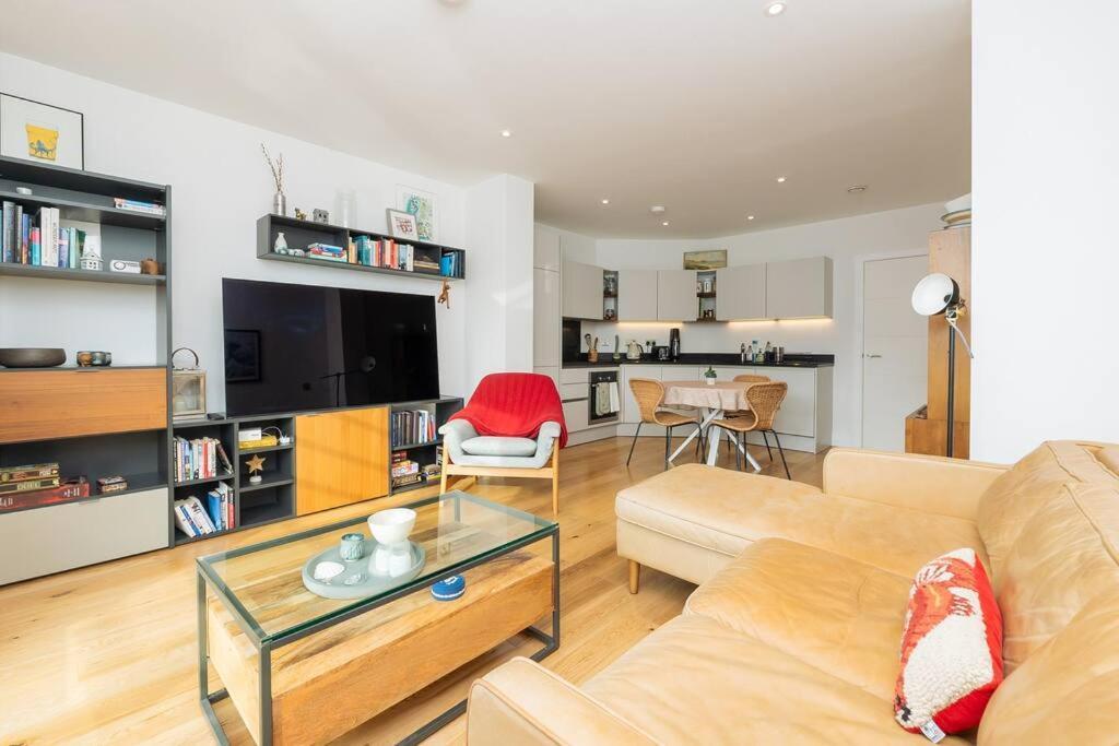 Apartment Cosy 2 Bed Flat In On River Avon Bristol