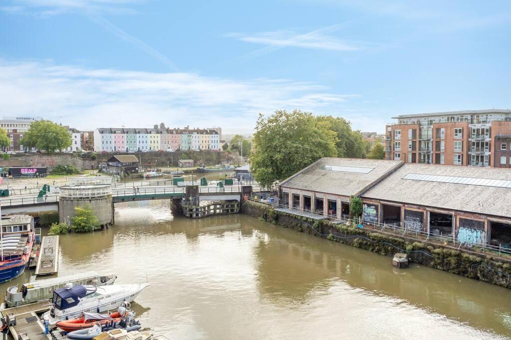Cosy 2 Bed Flat In On River Avon
