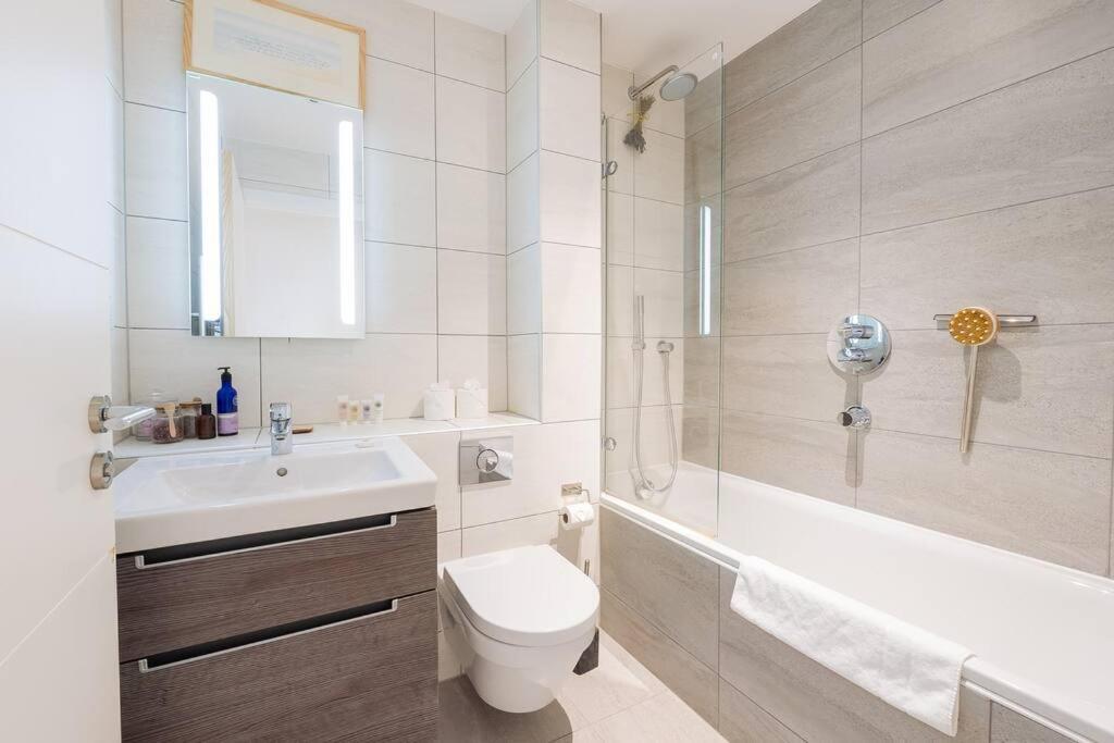 Cosy 2 Bed Flat In On River Avon