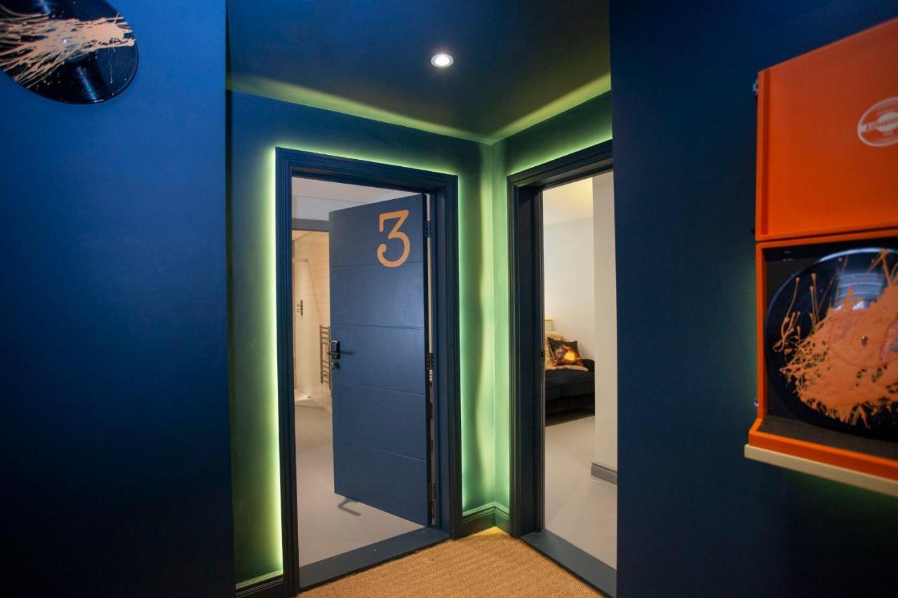 Higgihaus 4 Clare Street Location Apartment Bristol