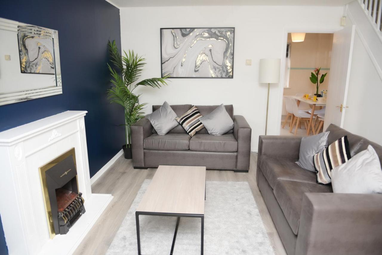 Gorgeous 3 Bed House In *
