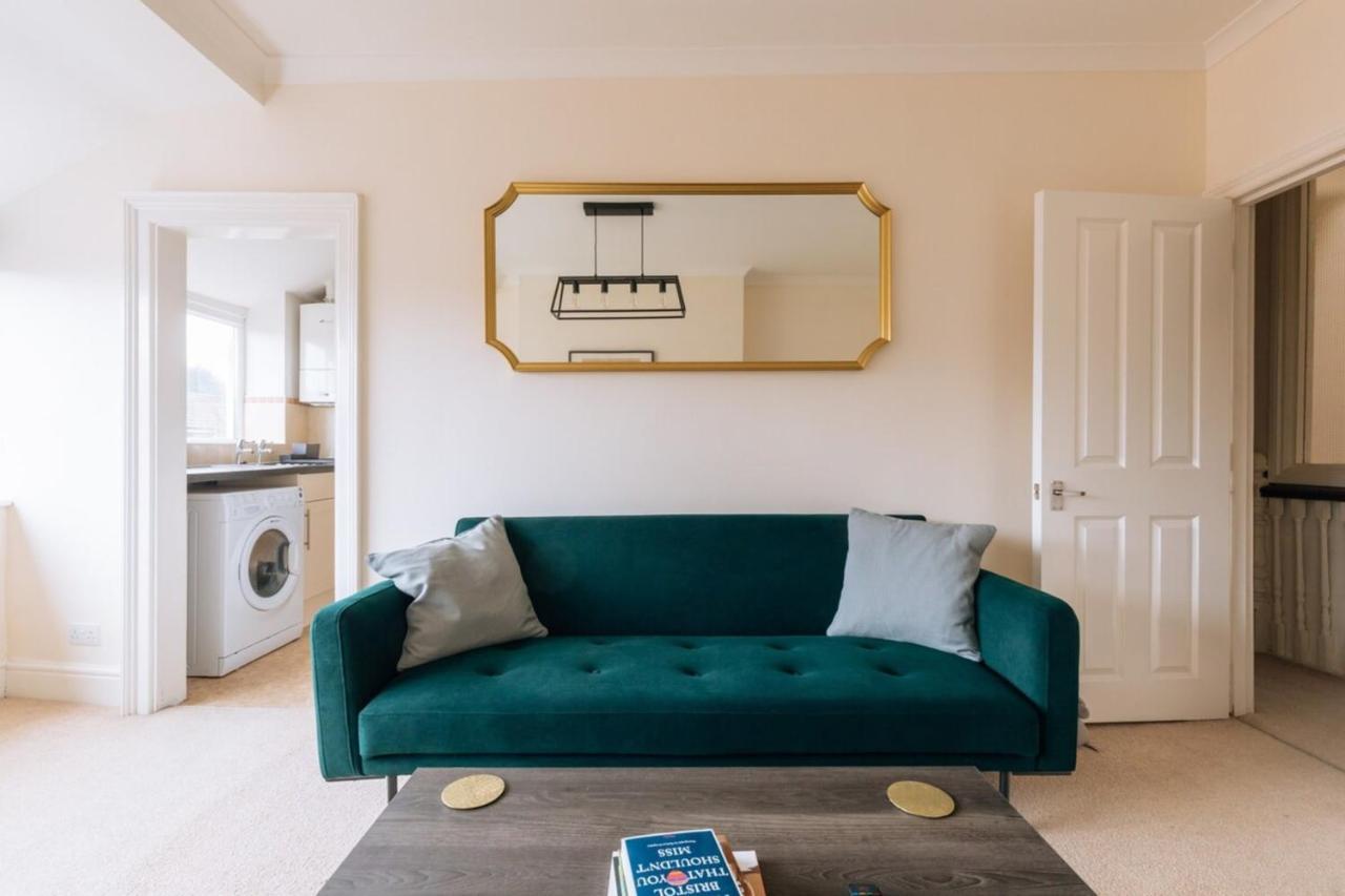 Bright & Delightful 2bd Flat Clifton Down Apartment