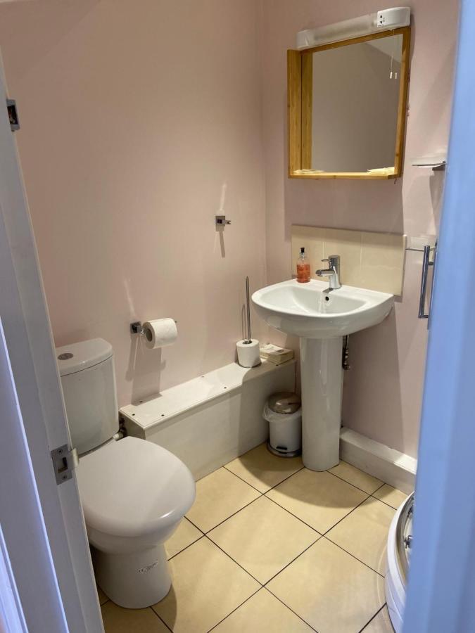 The Ashton Gate Mews Guest house Bristol