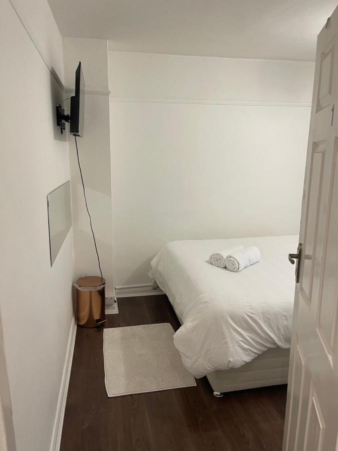 Spare In A Family House * Bristol