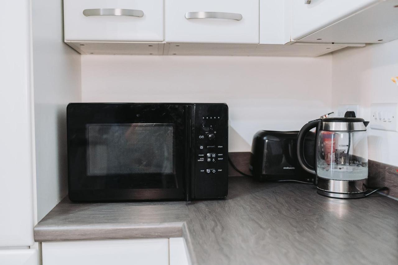 Apartment Deluxe 2 Bed Flat In Patchway Near Aztec West And Cribbs Causeway *