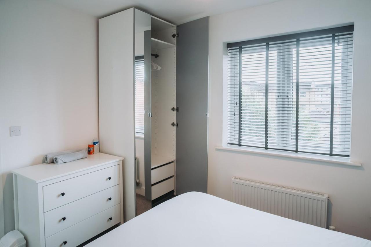 Apartment Deluxe 2 Bed Flat In Patchway Near Aztec West And Cribbs Causeway