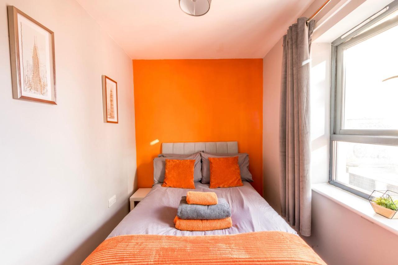 Apartment Prime Location - Modern City Apartment! Bristol
