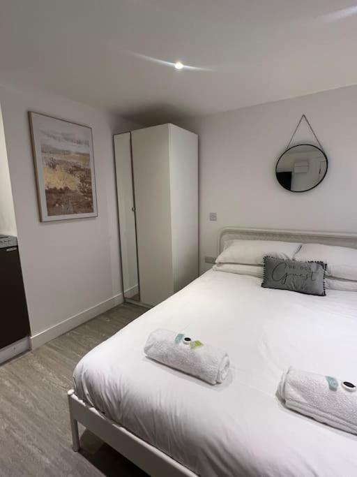 Apartment 2 Flat, 50m From Airbus Bristol