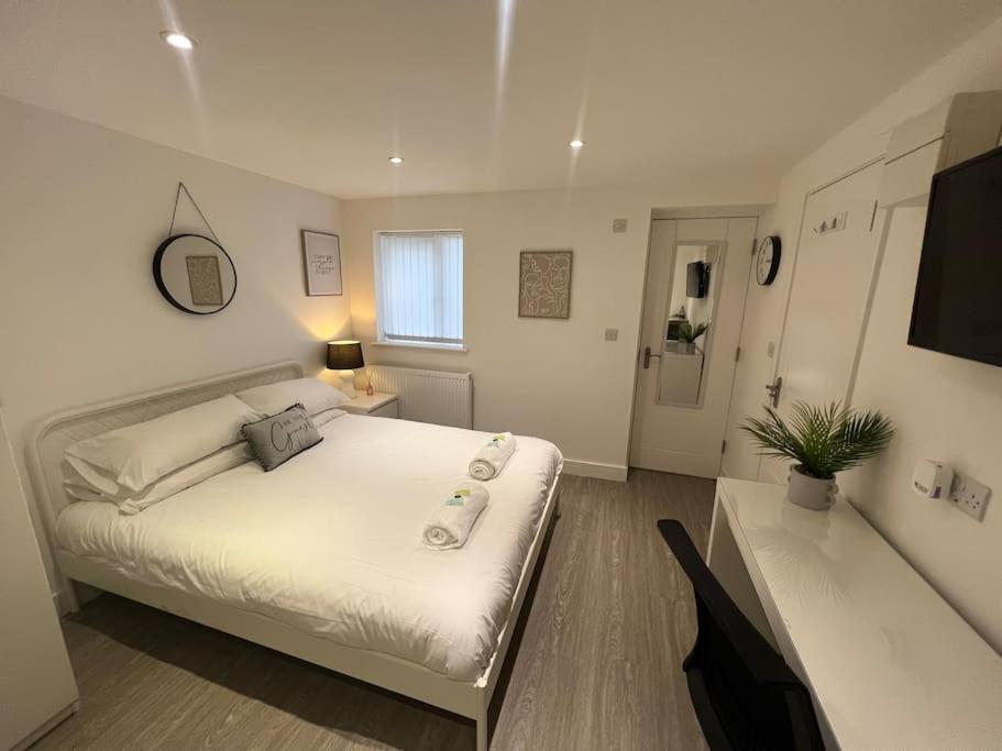 Apartment 2 Flat, 50m From Airbus Bristol