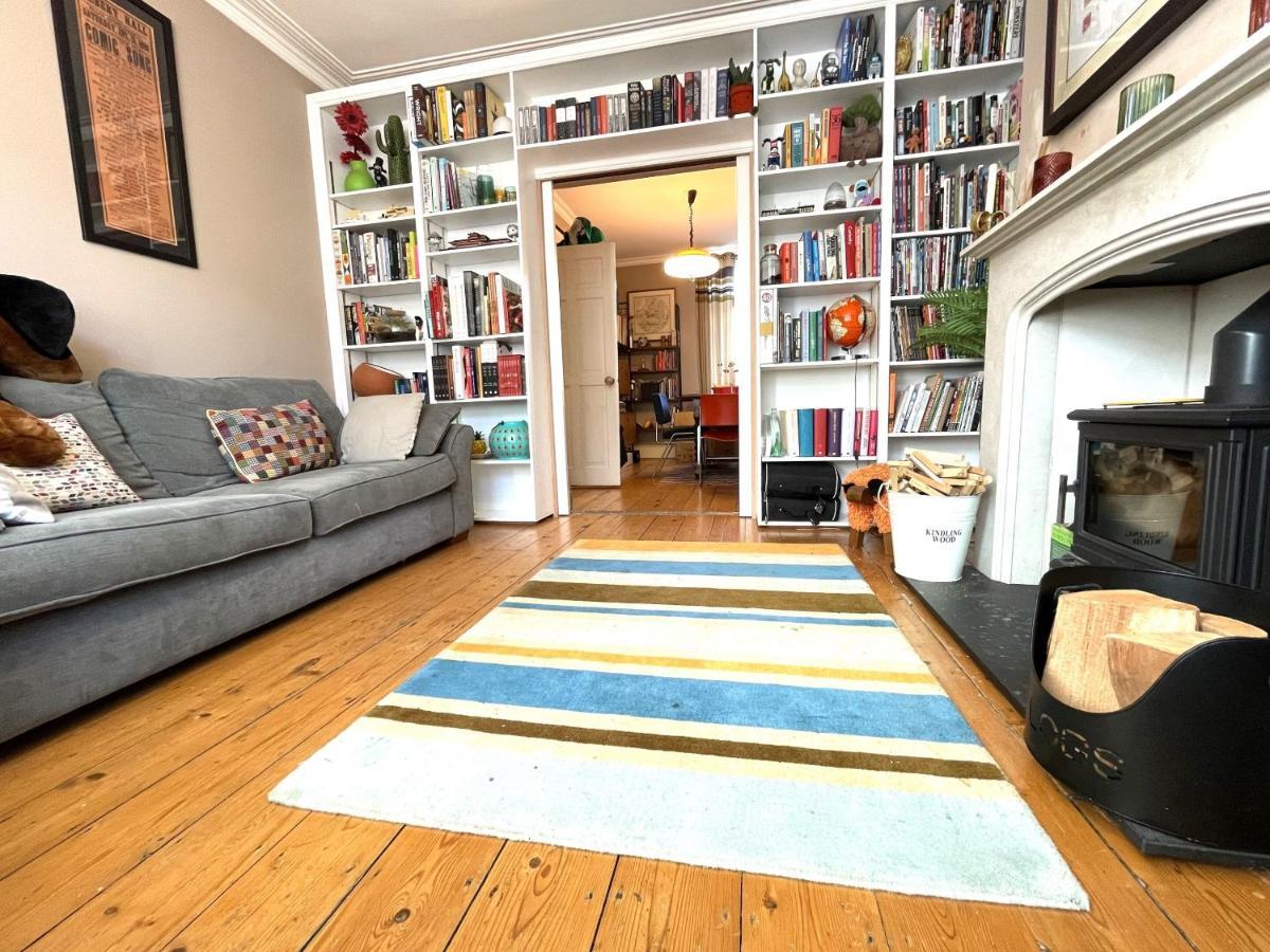 Cosy Period With Spacious Garden Holiday home