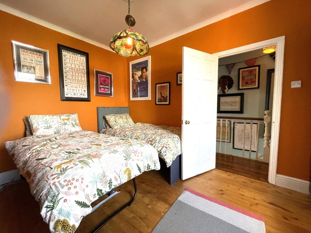 Cosy Period With Spacious Garden Holiday home