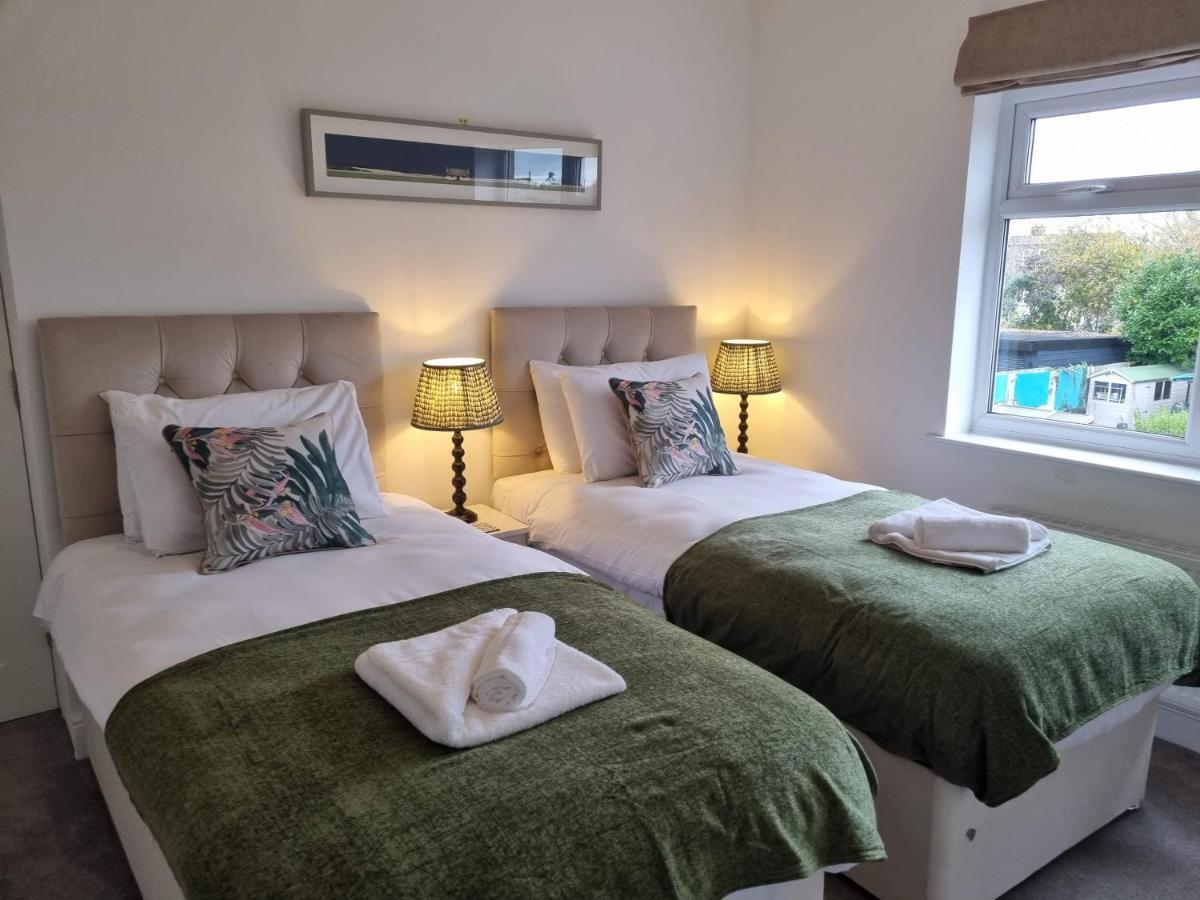 Smithcourt By Cliftonvalley Bristol