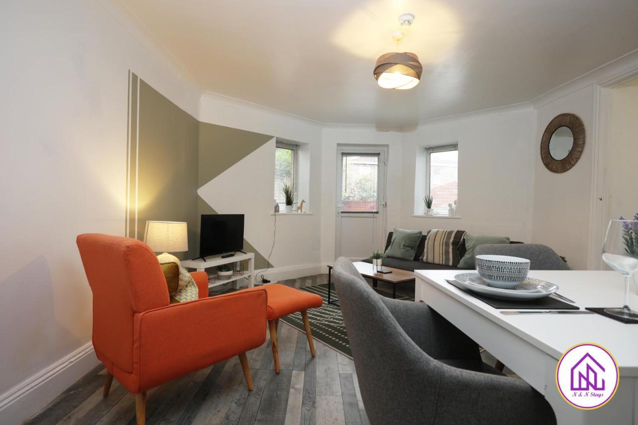 Aberdeen Apartments, Redland, Great Location Apartment