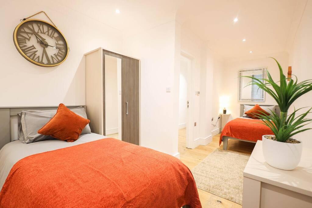 Centre, Spacious, Ensuite, Smart Tv, Sofa Bed *
