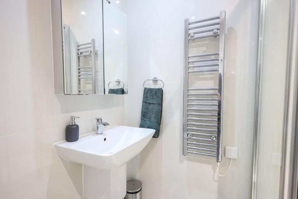 Centre, Spacious, Ensuite, Smart Tv, Sofa Bed Apartment Bristol