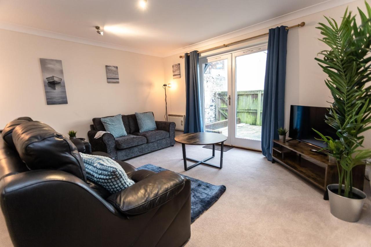 October Disc - Long - Contractors - Frances Mews * Bristol