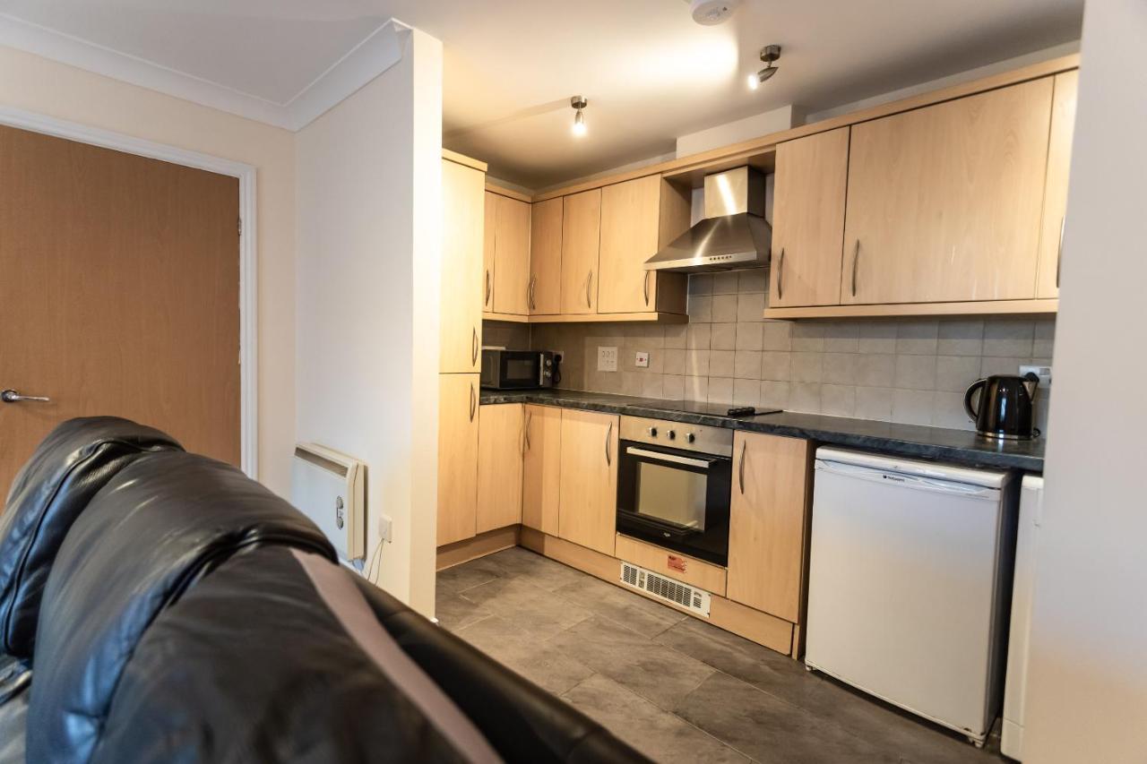 Apartment October Disc - Long - Contractors - Frances Mews Bristol