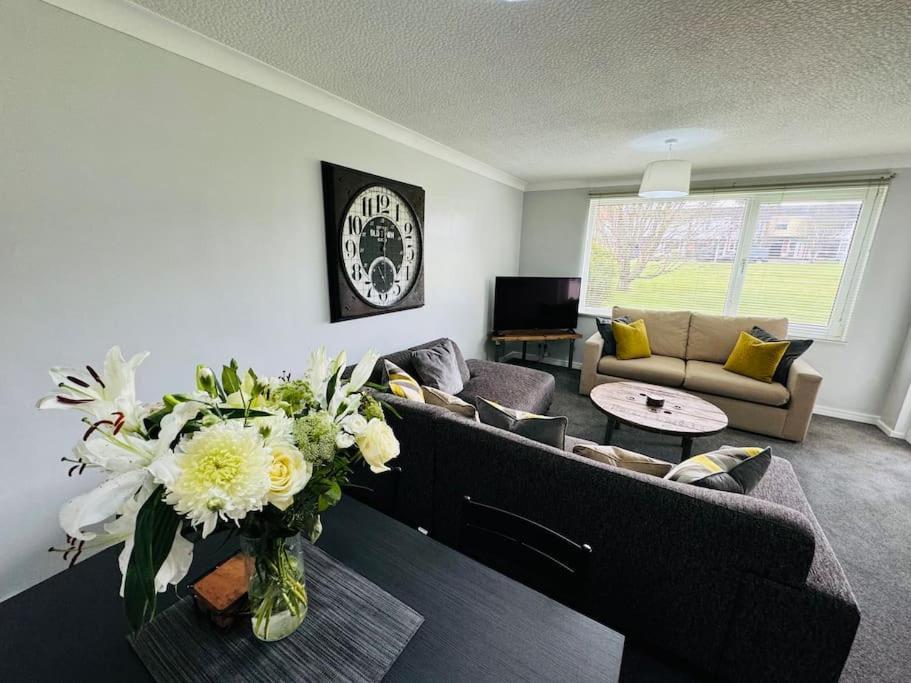 Modern & Secluded In Frenchay