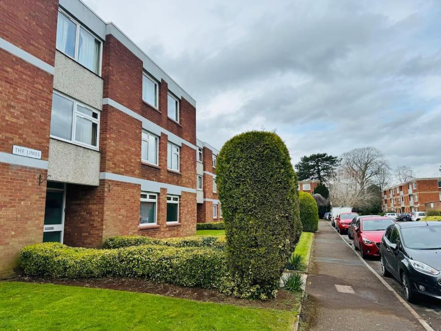 Modern & Secluded In Frenchay *