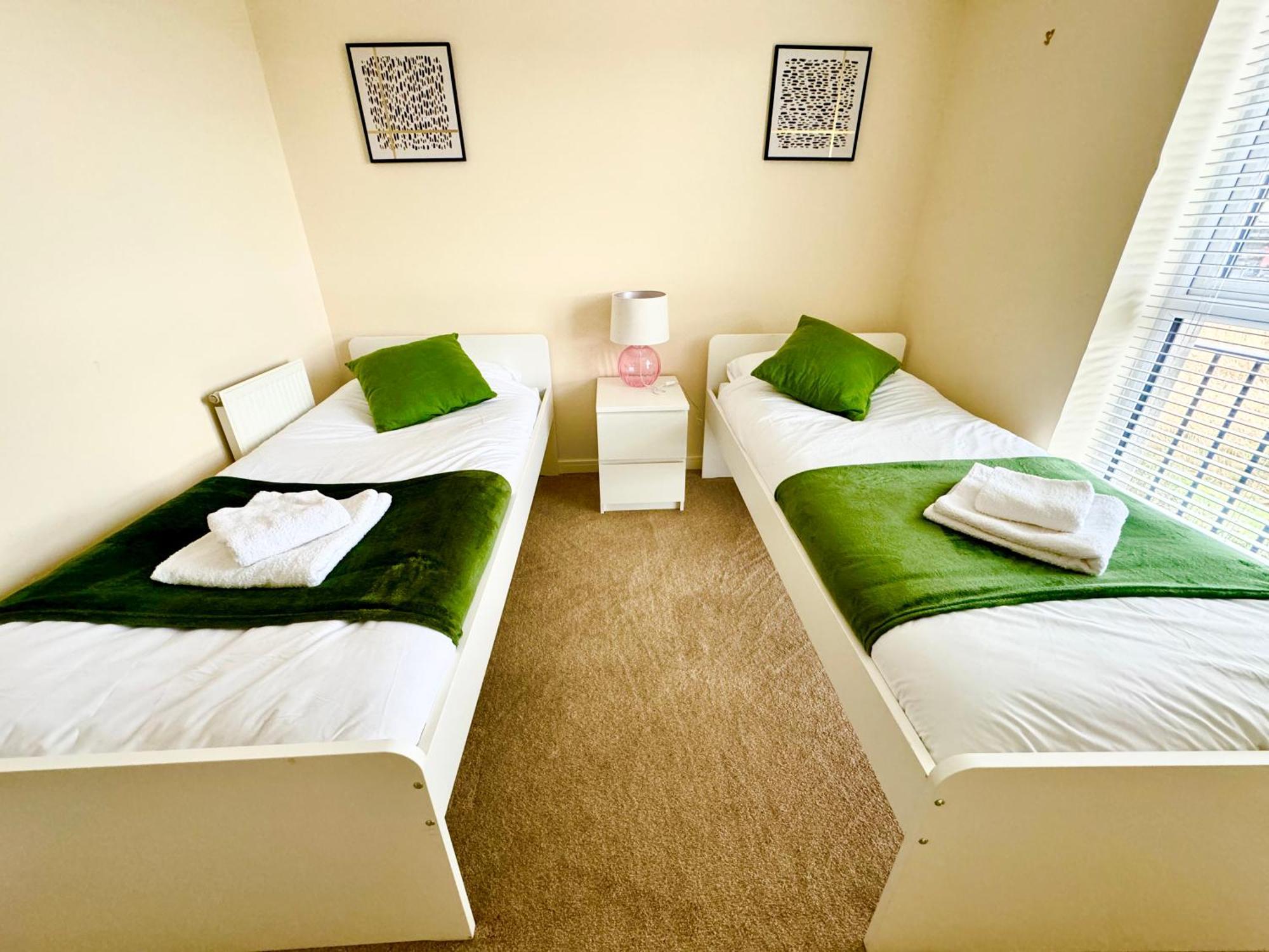 Modern 2-bedroom Bristol