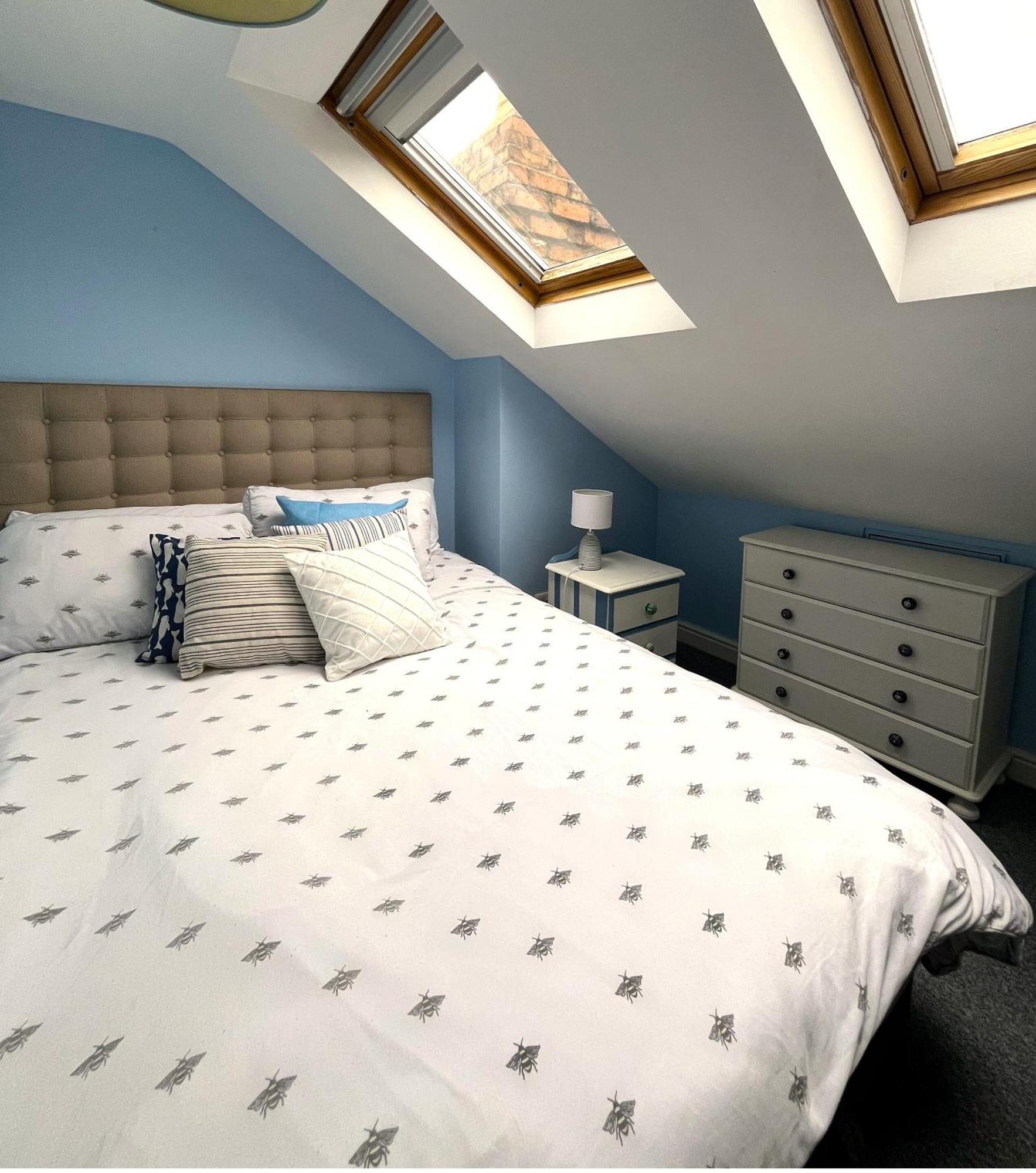Charming Retreat With Garden - Sleeps 12 * Bristol