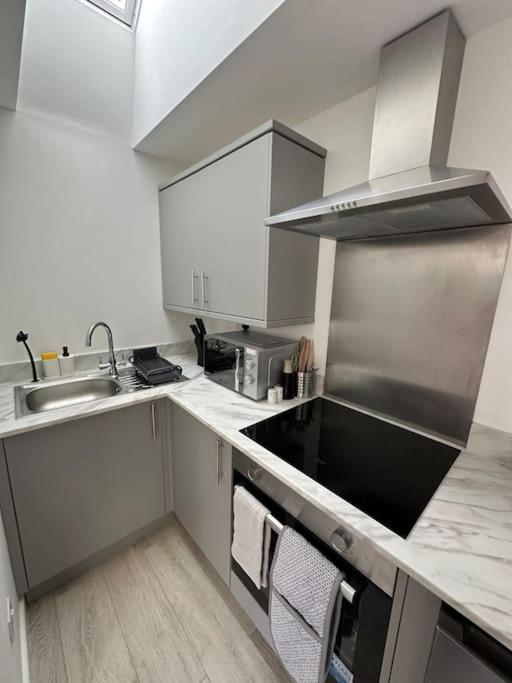 Apartment Whitsun - Brand New Listing!