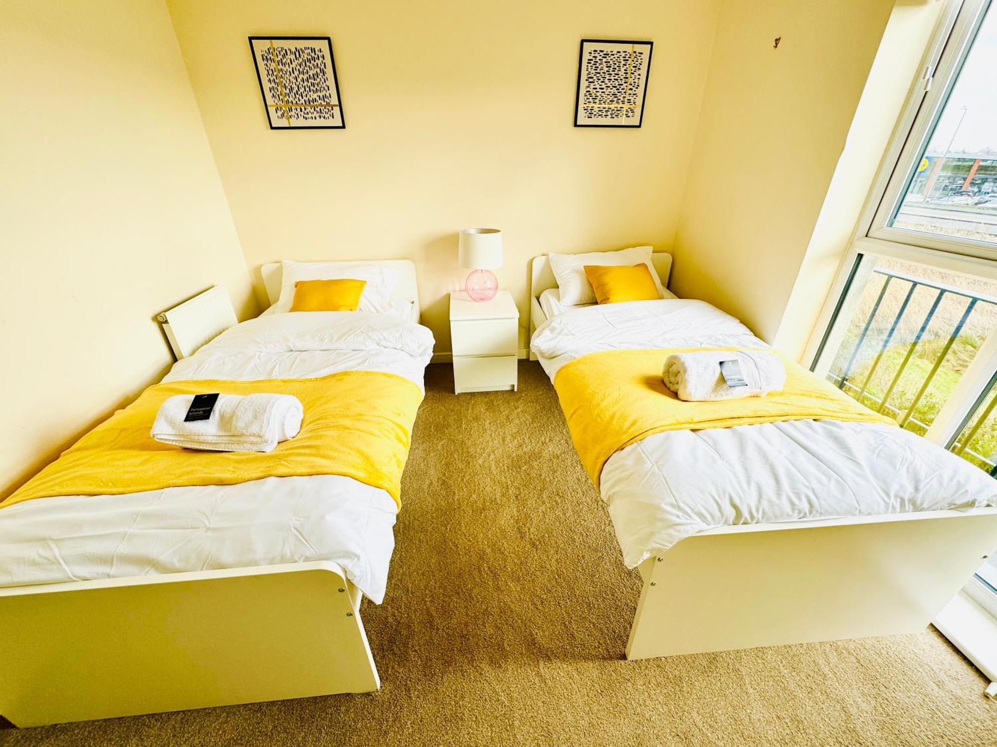 Modern 2-bedroom * Bristol