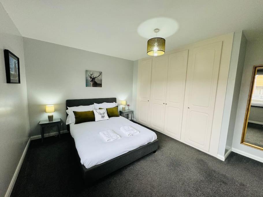Modern & Secluded In Frenchay * Bristol