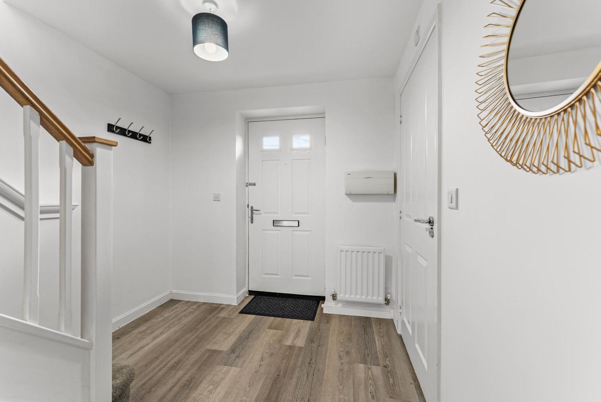 Holiday home Stylish 4 Bed - Parking - Sleeps 14