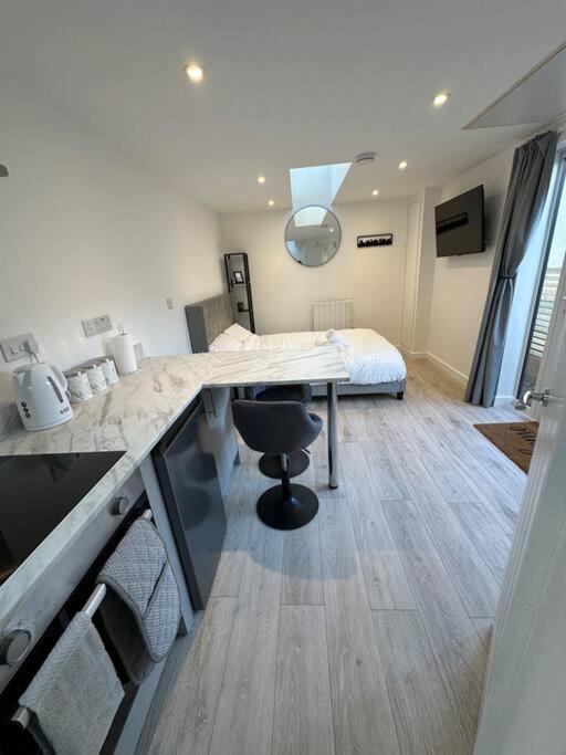 Apartment Whitsun - Brand New Listing! *