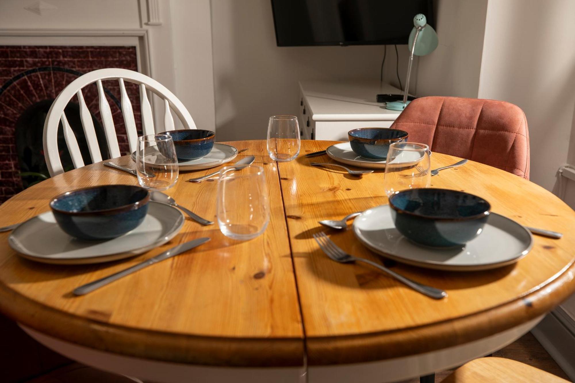 Base78, Your Place In Bristoi, Close To Station, Harbourside & Apartment *