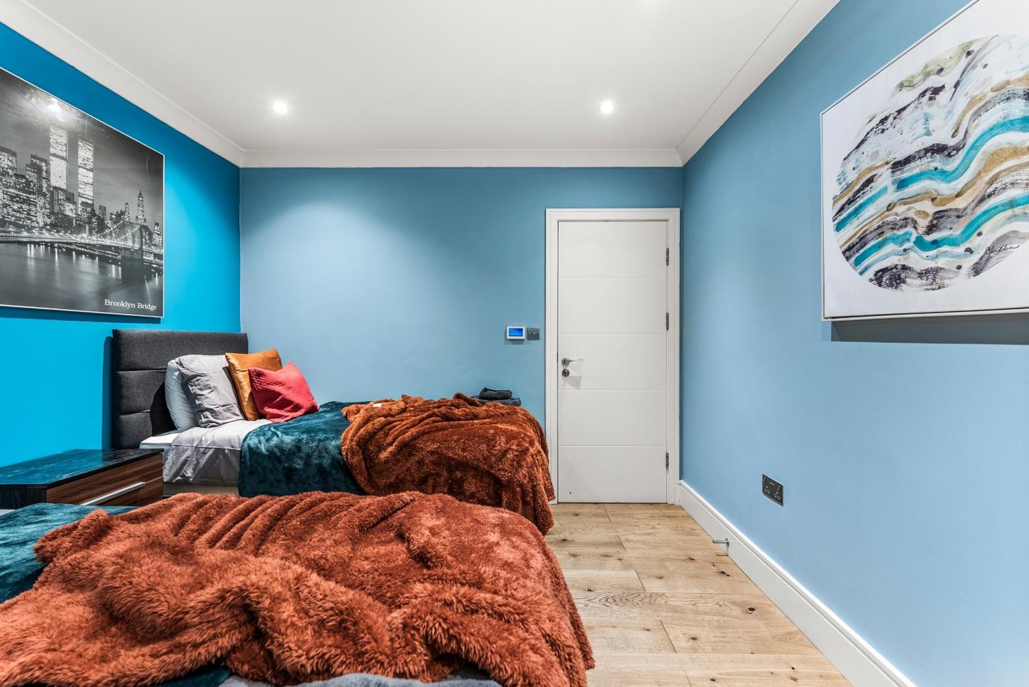 Comfortable Centre For Contractors And Couples - Centre Apartment