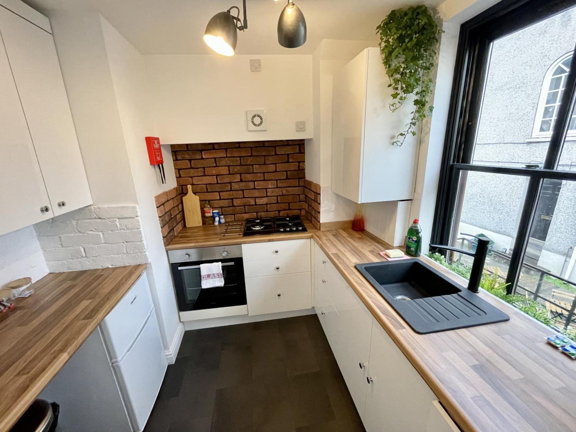 Cosy Oasis In The Heart Of Clifton Village Apartment Bristol