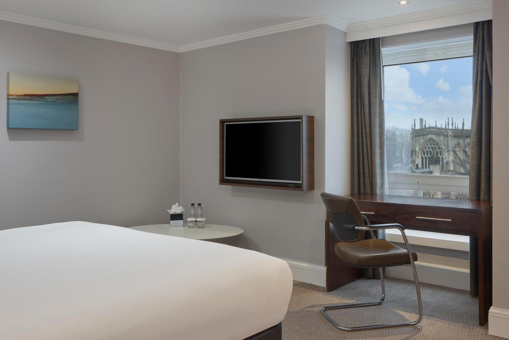 Doubletree By Hilton Centre Hotel 4*